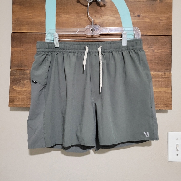 Vuori Other - Vuori Olive Green Course Run Short Size Large